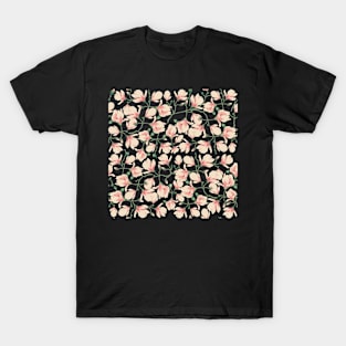 Magnolia flower pattern 1 T-Shirt